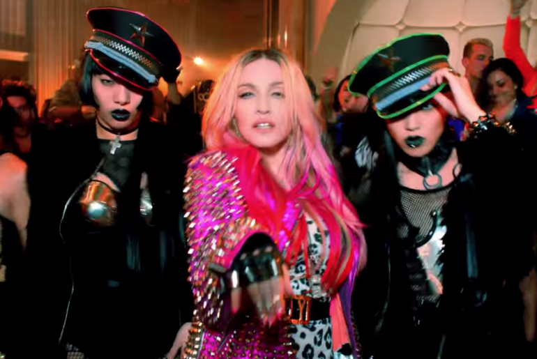 Bitch i'm Madonna. Мадонна в новом клипе. Мадонна песни bitch i. Песня БИТЧЕС.